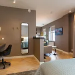 Bizstay Maurits Apartment